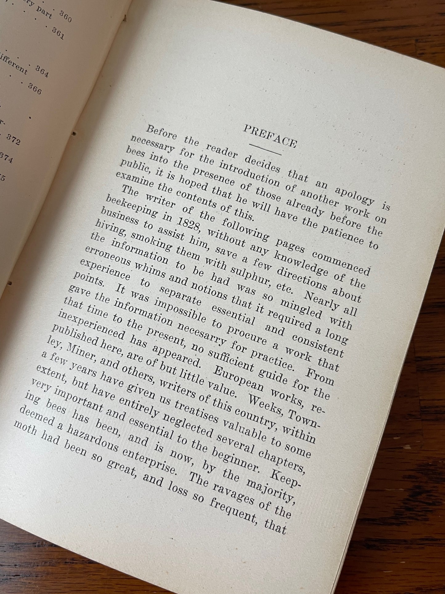 Mysteries Of Beekeeping Explained / 1918 - Precious Cache