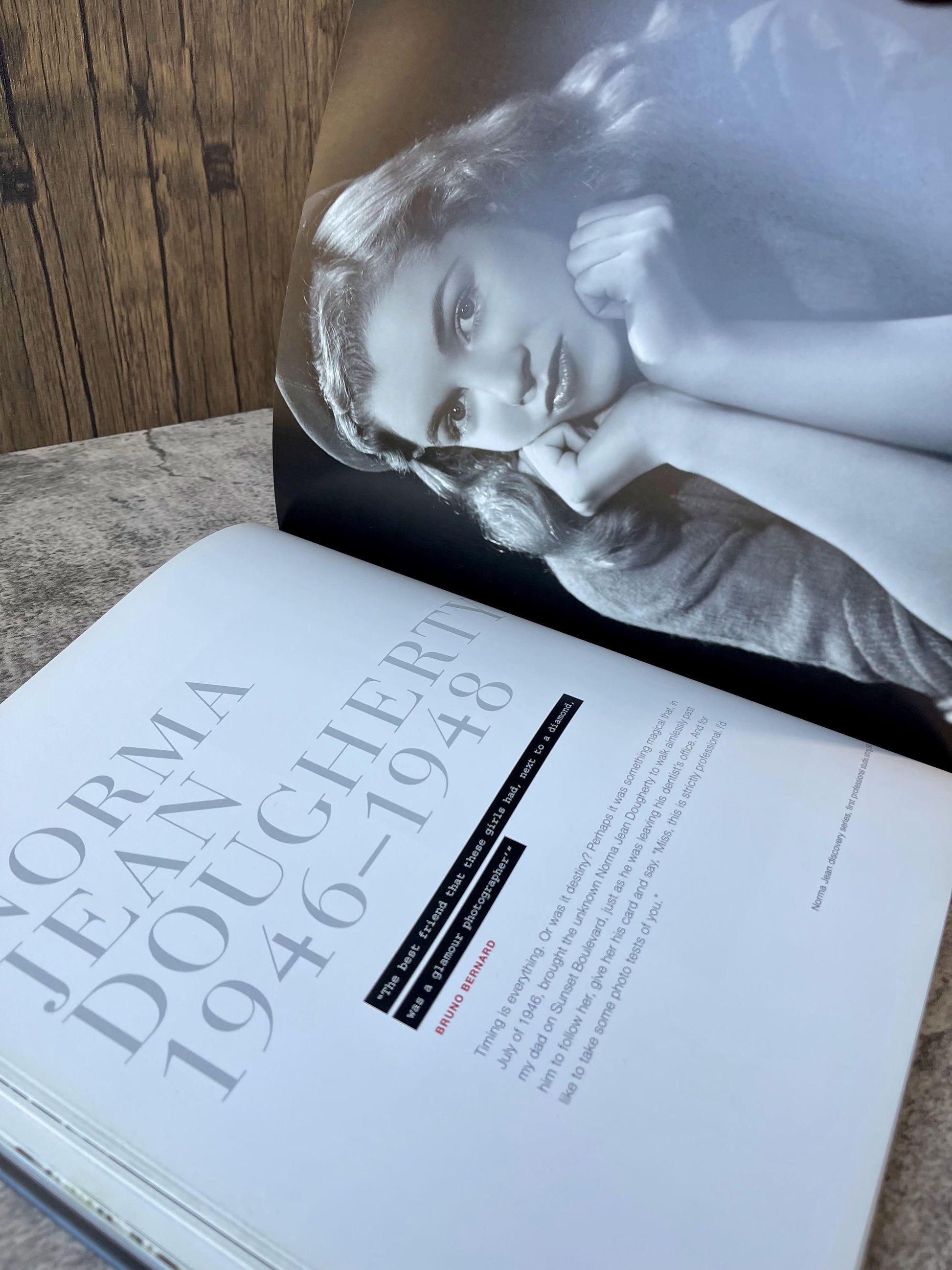 Marilyn Intimate Exposures / First Edition / 2011 - Precious Cache